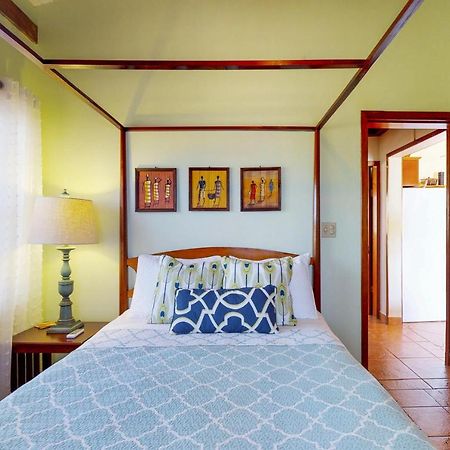 Mirasol Villa Placencia Exterior photo