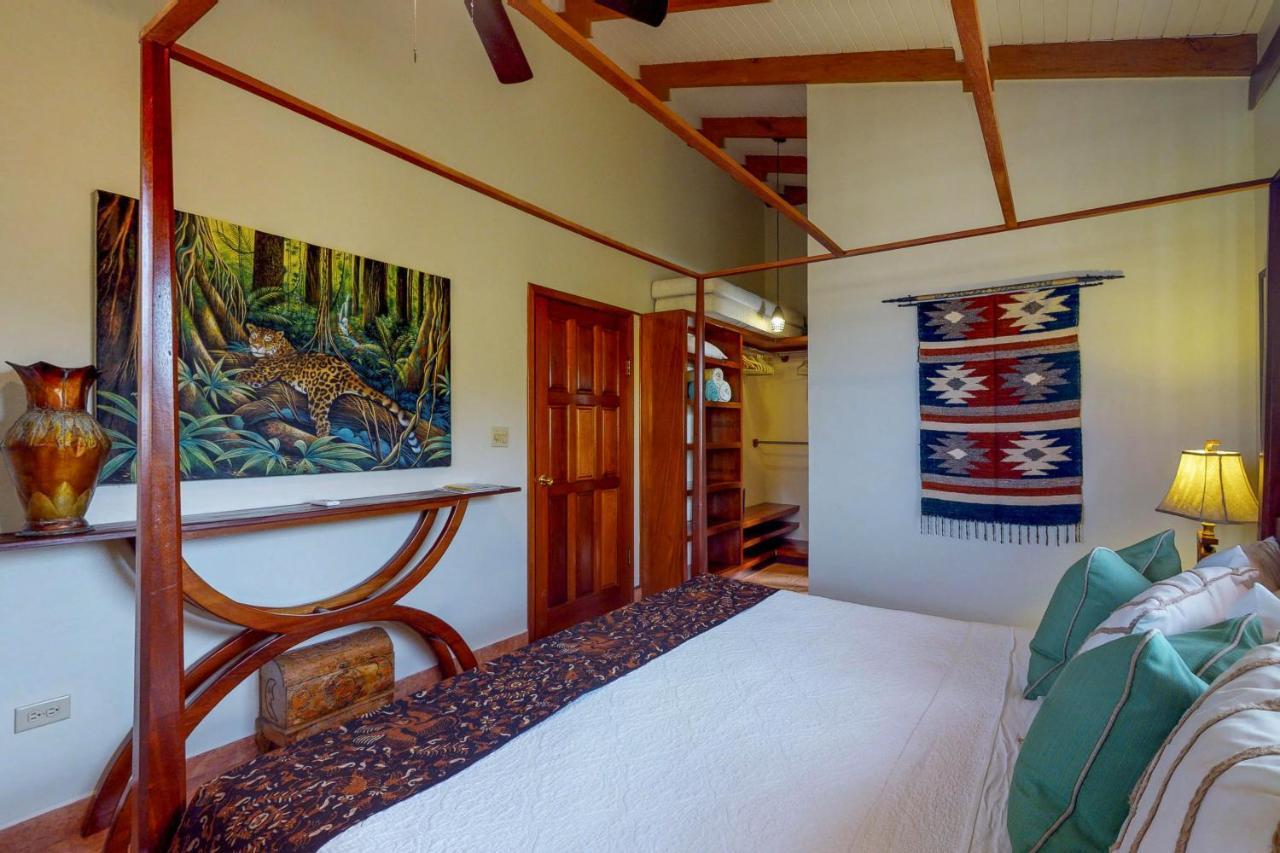 Mirasol Villa Placencia Exterior photo